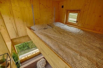 Tetrishouse Pernštejn - glamping Nedvědice