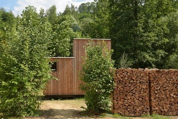 Tetrishouse Pernštejn - glamping Nedvědice