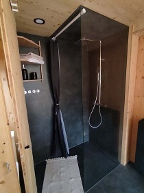 Tetrishouse Pernštejn - glamping Nedvědice