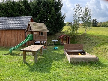 Chalupa na Blatin�ch - CHKO ���rsk� vrchy