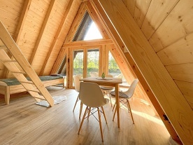 Chata a rybaen - Glamping u rybnka Tebosko
