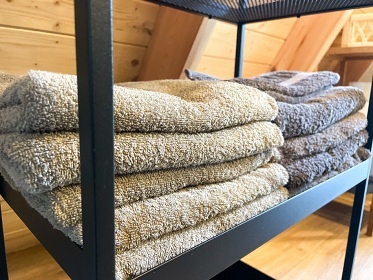 Chata a rybaen - Glamping u rybnka Tebosko