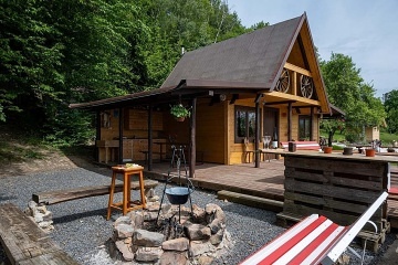 Samota Pod trnků - glamping chata Vlčková