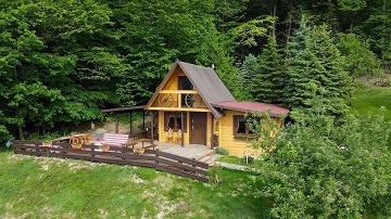 Chata a koupac sud - glamping na samot Zlnsko