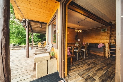 Chata a koupac� sud - glamping samota - Zl�nsko