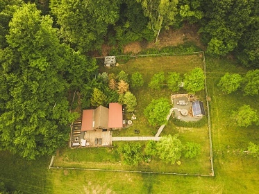 Chata a koupac� sud - glamping samota - Zl�nsko