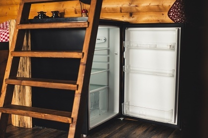 Chata a koupac� sud - glamping samota - Zl�nsko