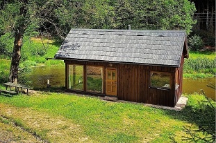 Chata Pod bukem - Glamping esk rj - hrad Pecka