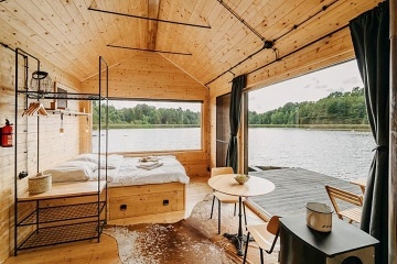 Plovoucí Chata Ferdinand - Glamping - Chobot