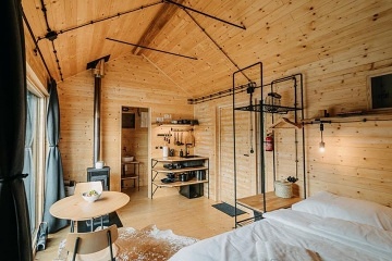 Plovoucí Chata Ferdinand - Glamping - Chobot