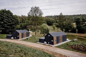 Glamping osada - chaty Hýskov - Křivoklát
