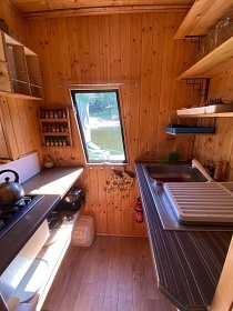 Hausbot Bessy na Orlické přehradě - Milešov