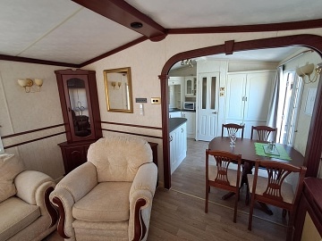 Dv� chaty u Novoml�nsk� vodn� n�dr�e - P�lava