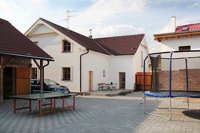 Chalupa s baznem - CHKO Plava - Nov Mlny