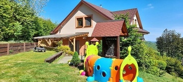 Rodinn chalupa - Bl Karpaty - Velk Lopenk