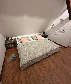 Chalupa wellness a koupací jezírko - hrad Choustník