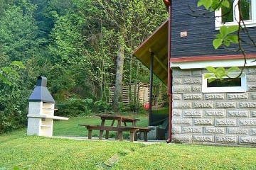 Chata a koupac sud na pat Lys hory - Beskydy