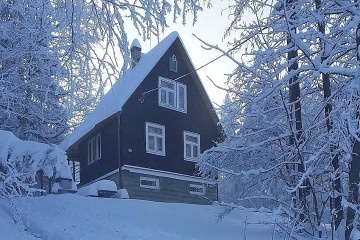 Chata a koupac sud na pat Lys hory - Beskydy