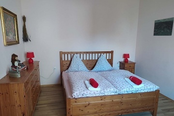 Chalupa Lukov - hrad Bítov - Znojmo - NP Podyjí