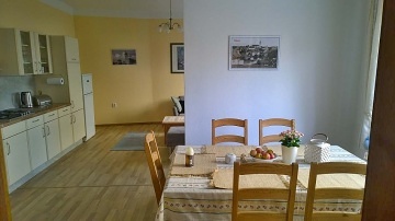 Chalupa Lukov - hrad Bítov - Znojmo - NP Podyjí