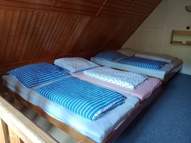 Chalupa s baz�nem - Vset�nsk� vrchy - Beskydy