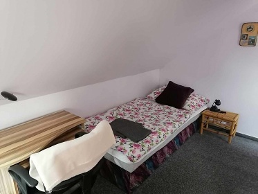 Chalupa s baz�nem �esk� r�j - Prachovsk� sk�ly