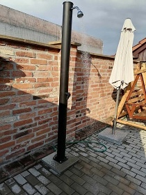 Chalupa s baz�nem �esk� r�j - Prachovsk� sk�ly