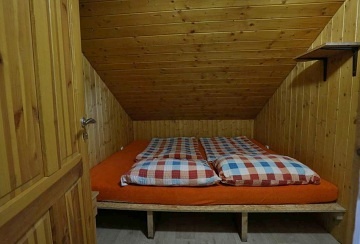 Chata u rybníka - Hostýnské vrchy - Hvozdná