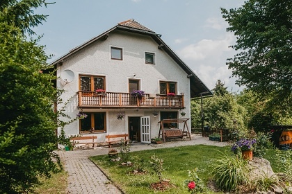 Chalupa u Sobot�nsk�ho z�mku - CHKO Jesen�ky