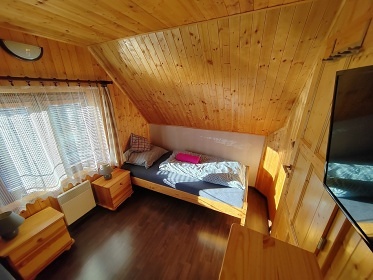 Chata terasa a bazn - Prodn rezervace Rejvz