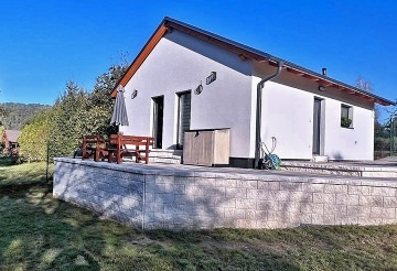 Chata u Sázavy - lodě a rafty - Český Šternberk