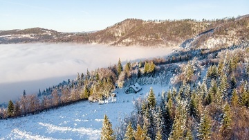 Chata na samotě - wellness a jezírko - Beskydy