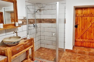 Chalupa Rychlebsk� stezky - hrad Kalten�tejn