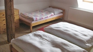 Chalupa s baz�nem - a v�hledem na Such� vrch