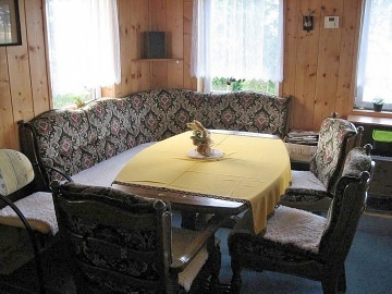 Chalupa s baznem - s vhledem na Such vrch