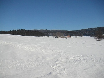 Chalupa s baznem - s vhledem na Such vrch