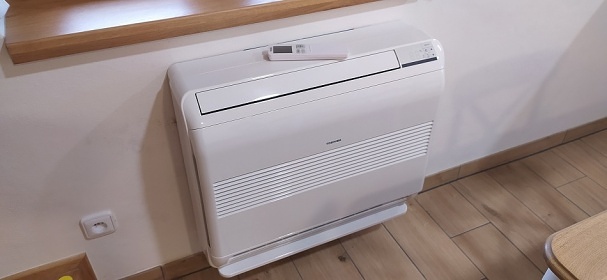 Chalupa a vinn sklep - u pehrady Nov Mlny