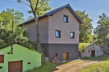 Chata a vinn sklep - pehrada Nov Mlny - Plava