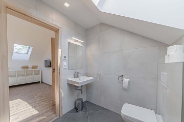 Chata a vinn sklep - pehrada Nov Mlny - Plava