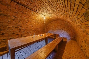 Chata a vinný sklep - přehrada Nové Mlýny - Pálava