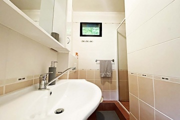 Chata s baznem - pehrada Vranov - Corntejn