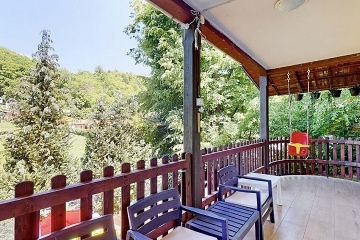 Chata s baznem - pehrada Vranov - Corntejn