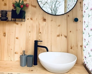 Glamping Lad�v kraj - ���any - z�mek Konopi�t�