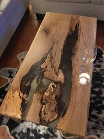 Chalupa se zahradou u potoka - Kru�n� hory