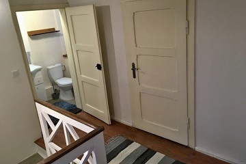 Chalupa se zahradou u potoka - Kru�n� hory