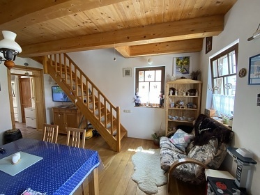 Chalupa Ch�iby - v��ivka a vinn� sklep - Buchlovice