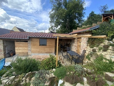 Chalupa Ch�iby - v��ivka a vinn� sklep - Buchlovice