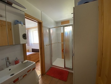 Chalupa Ch�iby - v��ivka a vinn� sklep - Buchlovice