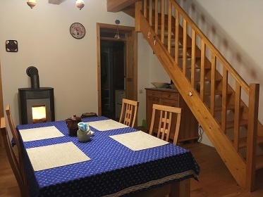 Chalupa Ch�iby - v��ivka a vinn� sklep - Buchlovice