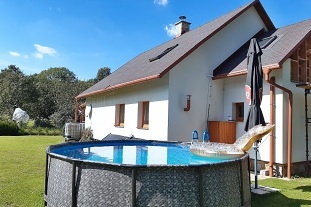 Chalupa baz�n a wellness - Rejv�z - Mechov� jez�rka